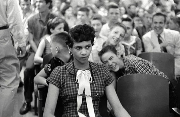 20 Rare Historic Photos That You Probably Haven't Seen Before - Dorothy Counts – The First Black Girl To Attend An All White School In The United States – Being Teased And Taunted By Her White Male Peers At Charlotte’s Har