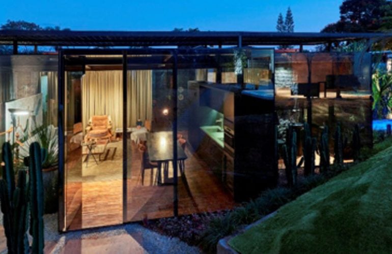 Glass House By Cristina Menezes Arquitetura