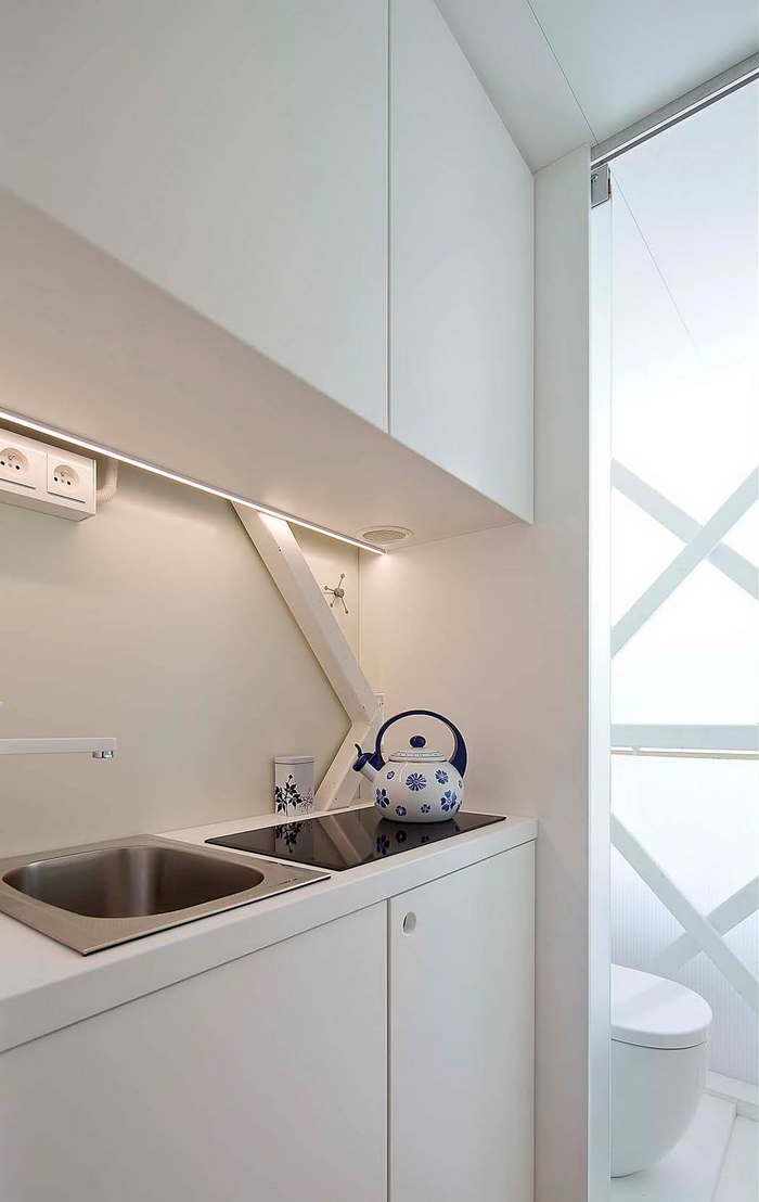 The Narrowest House In The World: Find Your Niche - Sheet6