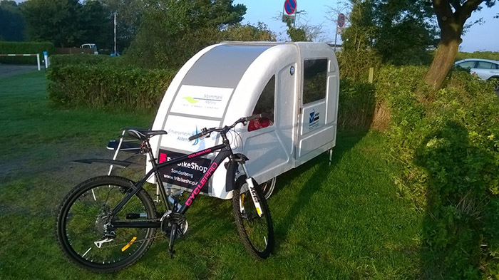 Danes Were Riding A Bicycle: The Smallest House On Wheels - Sheet4