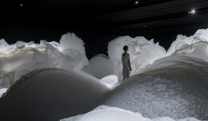 Kohei Nawa's Foam Installation Created A Cloud-like Landscape of Soapy Bubbles - Sheet6