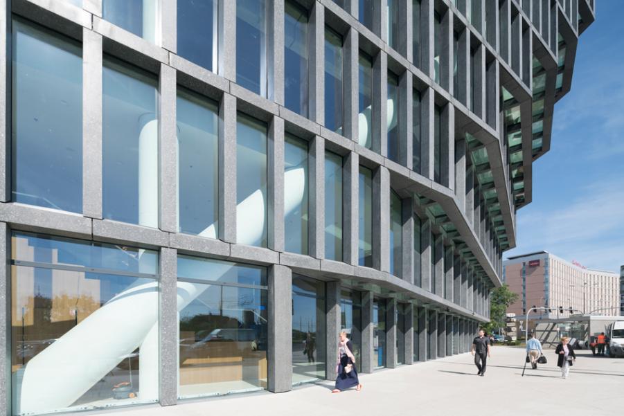 An Office Building that looks radically different from every side - Sheet10