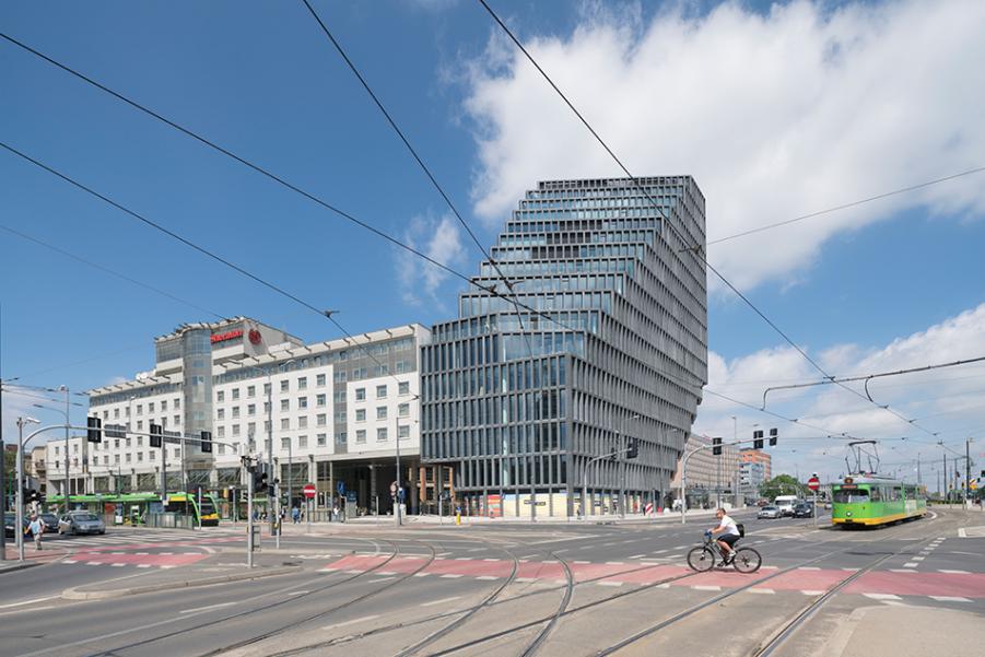 An Office Building that looks radically different from every side - Sheet13