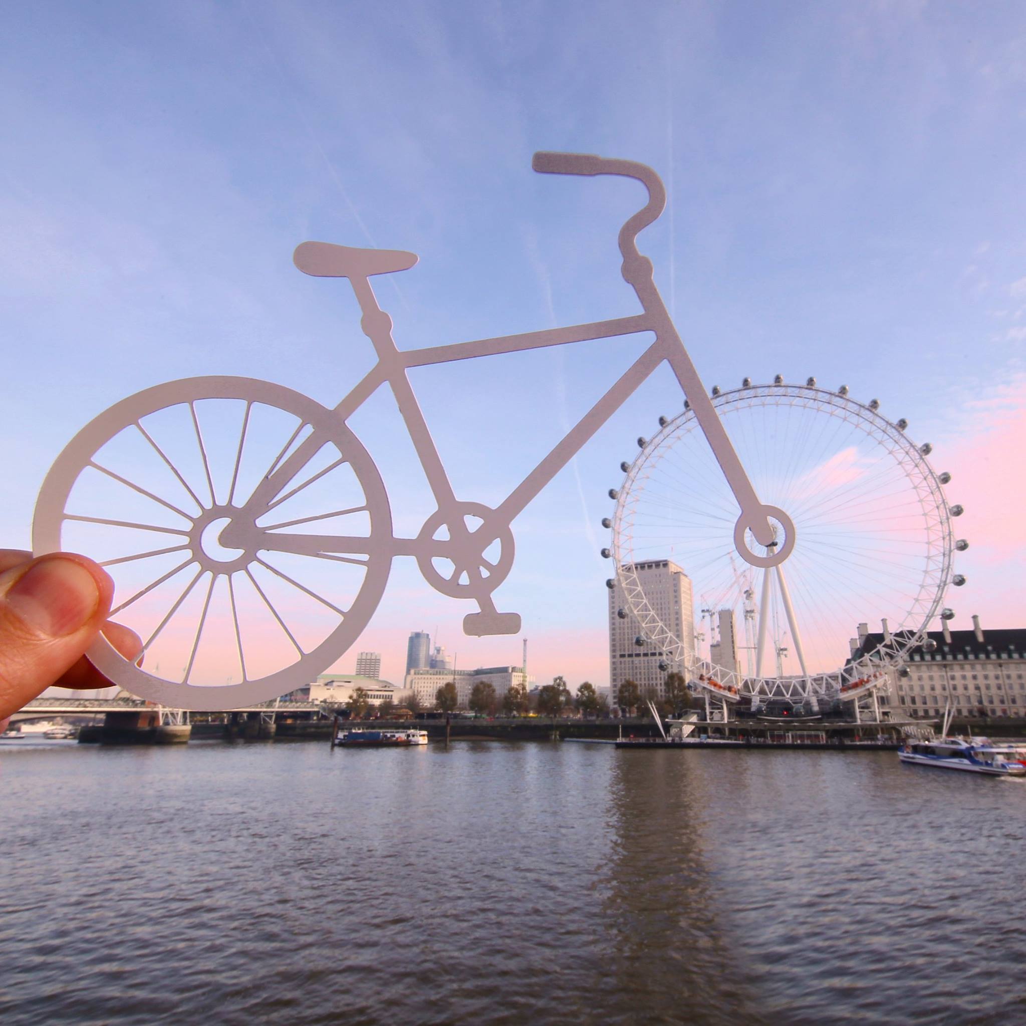 This Paper Art will Change How You See These Architecture Marvels - Bicycle at London Eye, London