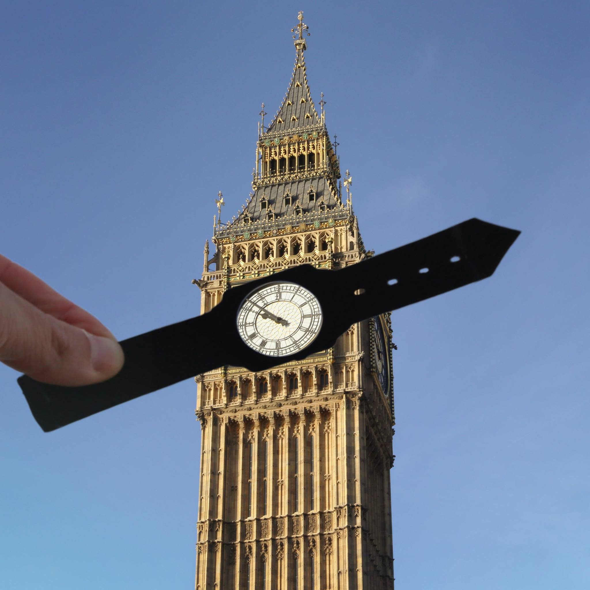 This Paper Art will Change How You See These Architecture Marvels - Big Ben on my Wrist