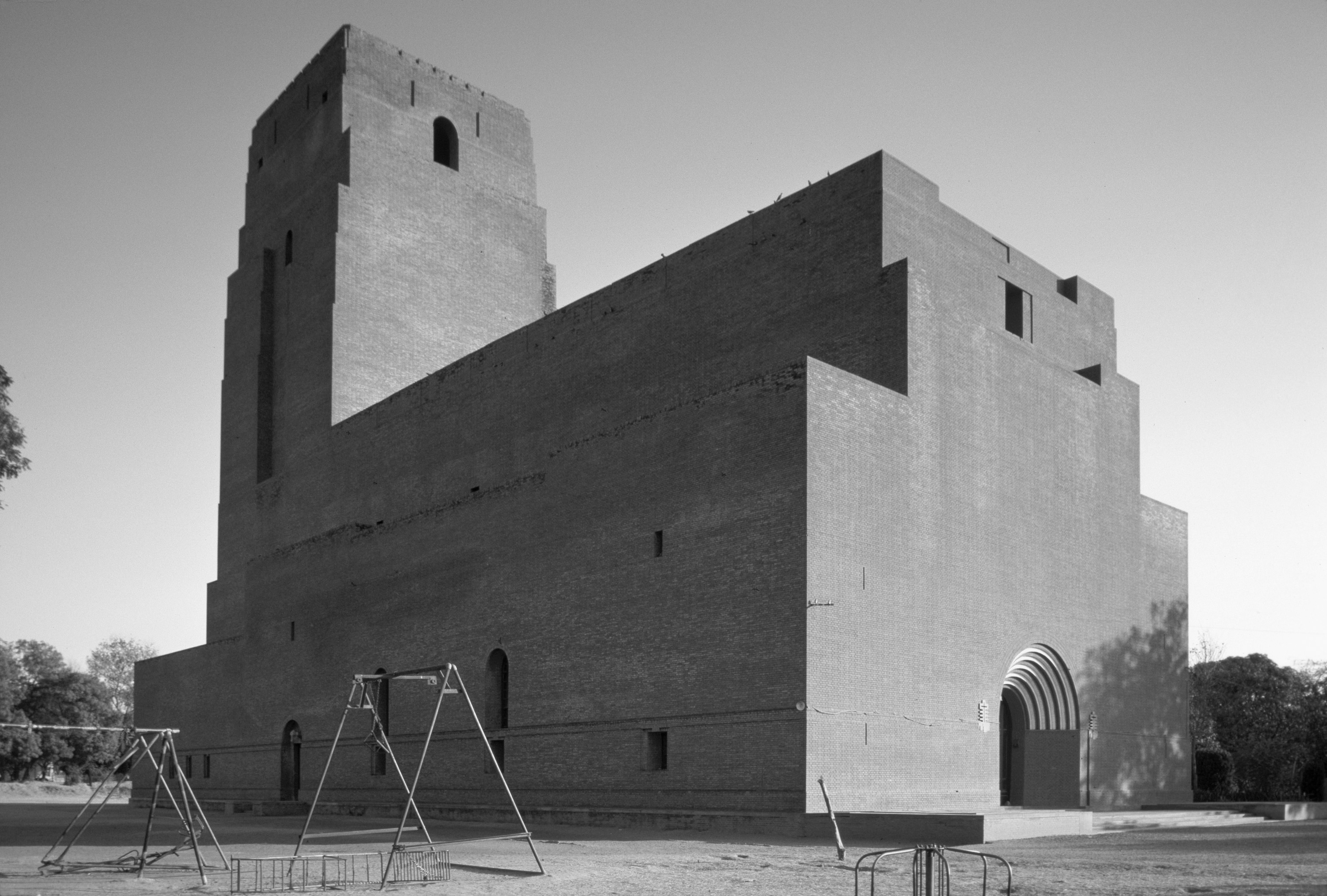 A journey of 100 years of Architecture in India | Part 01 - 1928 St Martins Garrison Church New Delhi