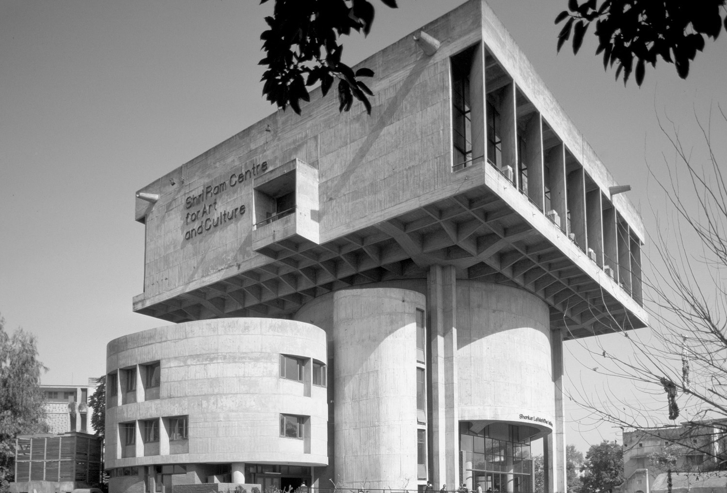 A journey of 100 years of Architecture in India | Part 02 - 1966-69 Shri Ram Centre
