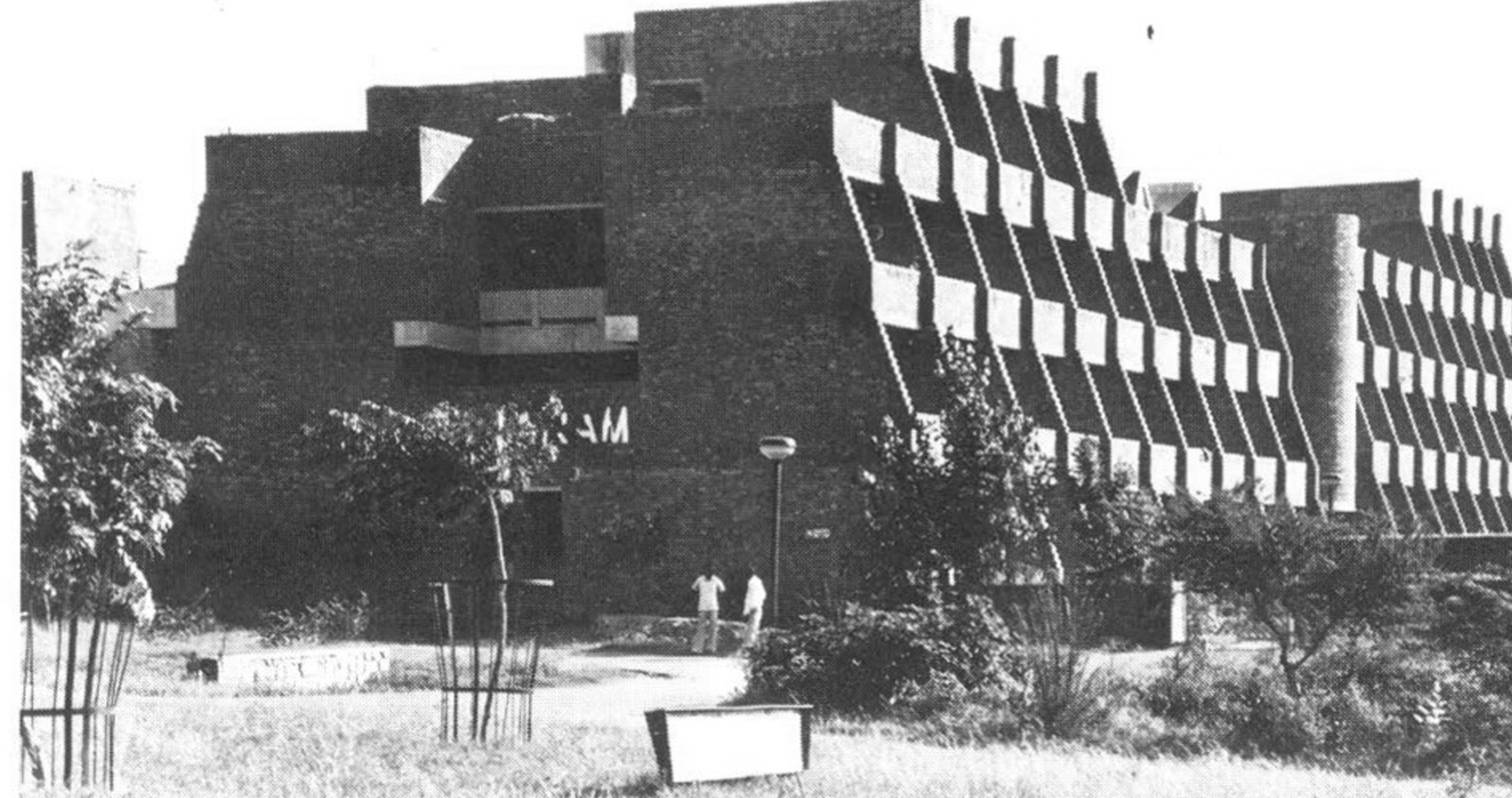 A journey of 100 years of Architecture in India | Part 02 - 1970-1976-Hostels-Jawaharlal-Nehru-University