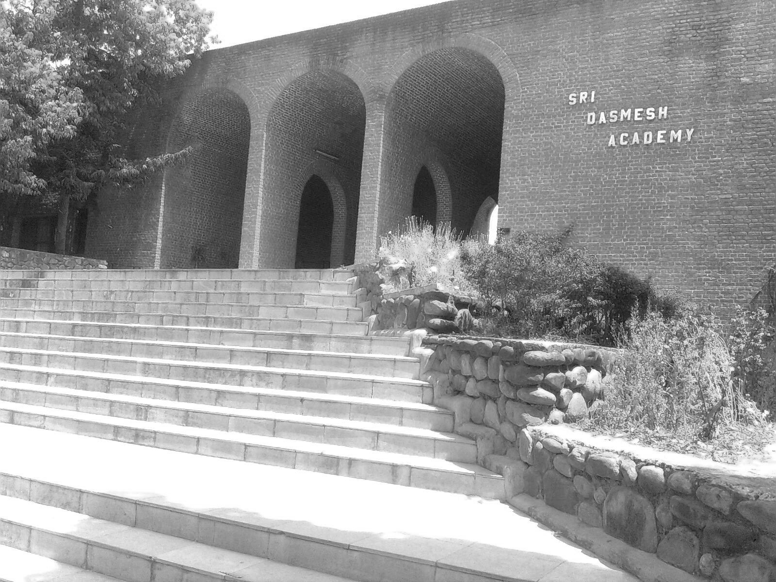 A journey of 100 years of Architecture in India | Part 03 - 1978-83 Sri Dasmesh Academy, Anandpur Sahib