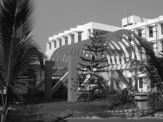 A journey of 100 years of Architecture in India | Part 03 - 1982-84 IIMc students Hostel , Calcutta