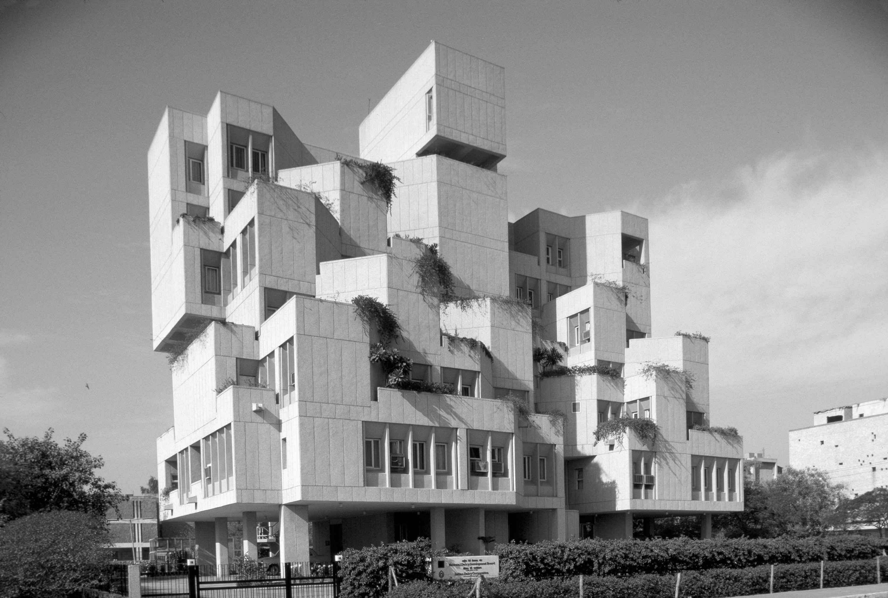 A journey of 100 years of Architecture in India | Part 03 - 1983 National Dairy Development Board, New Delhi