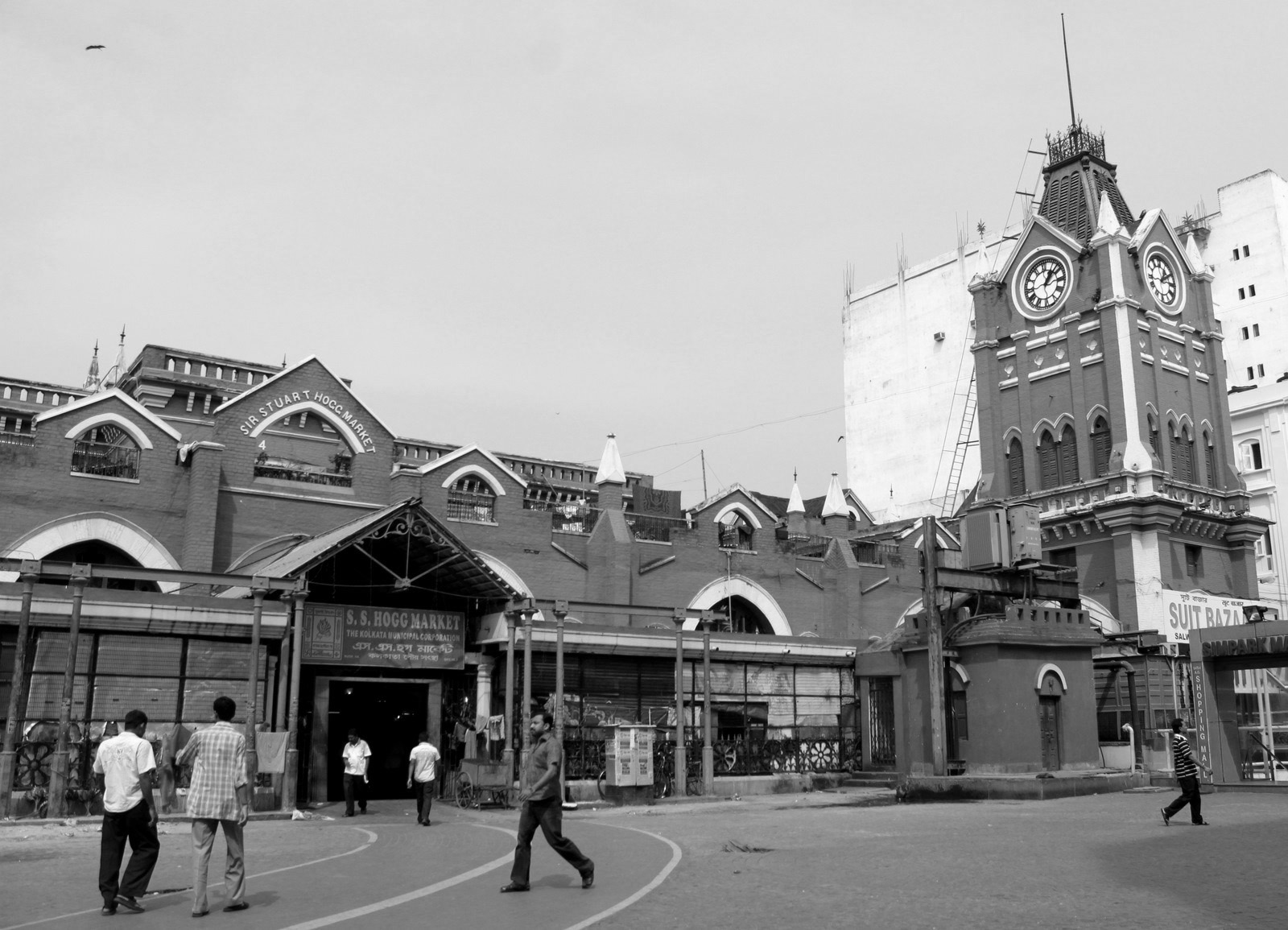 A journey of 100 years of Architecture in India | Part 04 - 1987-91 New Market Redevelopment Project, Calcutta