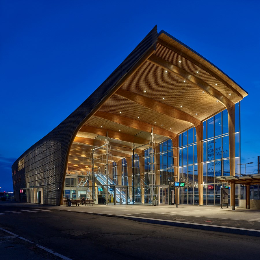 Best of 2017 - Transport Hubs Check out all the Projects here! - Lorient Multimodal Hub | AREP