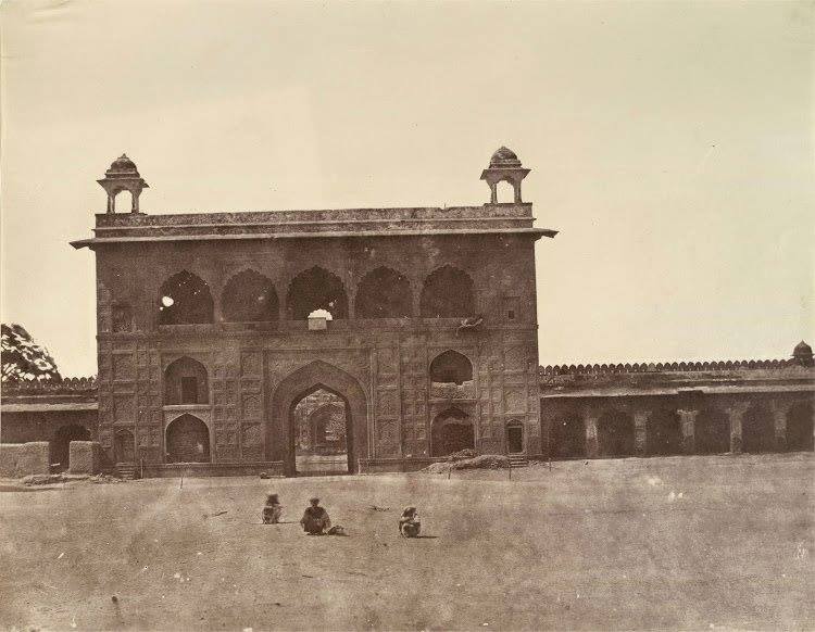 Delhi Now & Then - See how Delhi has changed through CENTURIES. This Is Amazing.! - Photograph of Naqqar Khana in Delhi