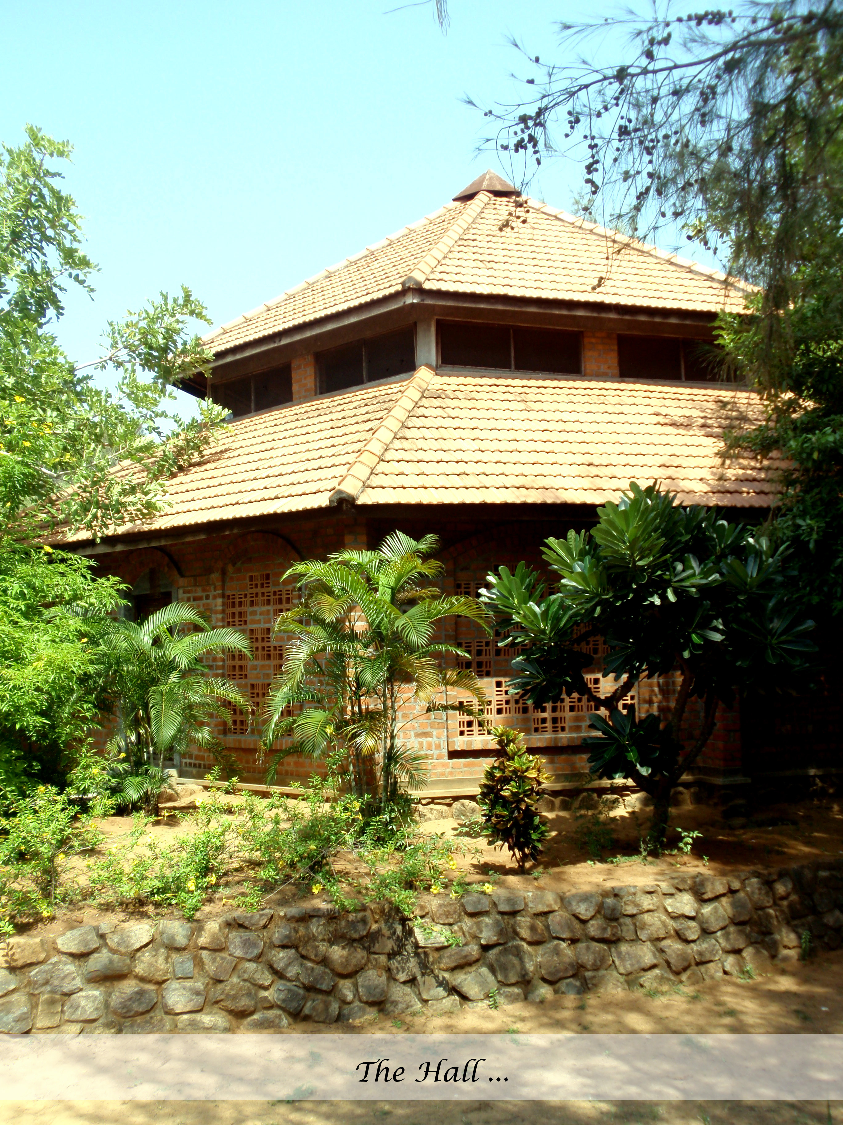 17 Offbeat Places in India Every Architect Must Visit - DakshinaChitra by Laurie Baker