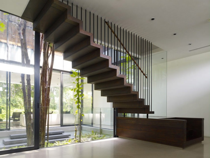 Zig Zag Stairs