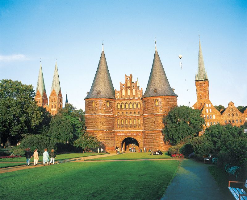 Amazing Historical Buildings shining this world with their Beautiful creativity!! - Lubeck, Germany