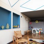 Eight home interiors furnished around statement rugs - Sheet3