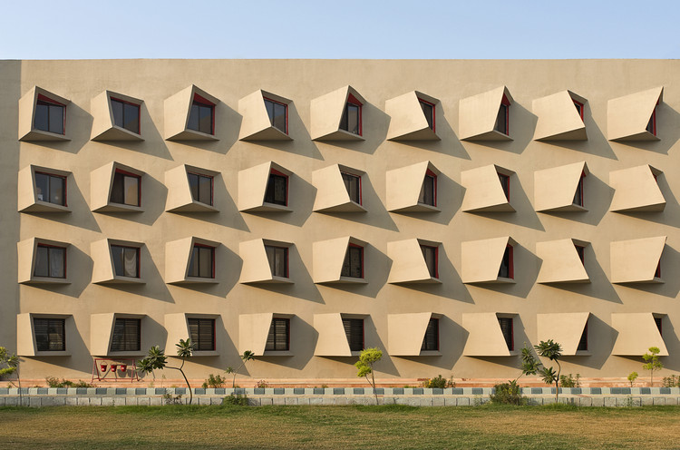 The Street by Sanjay Puri Architects