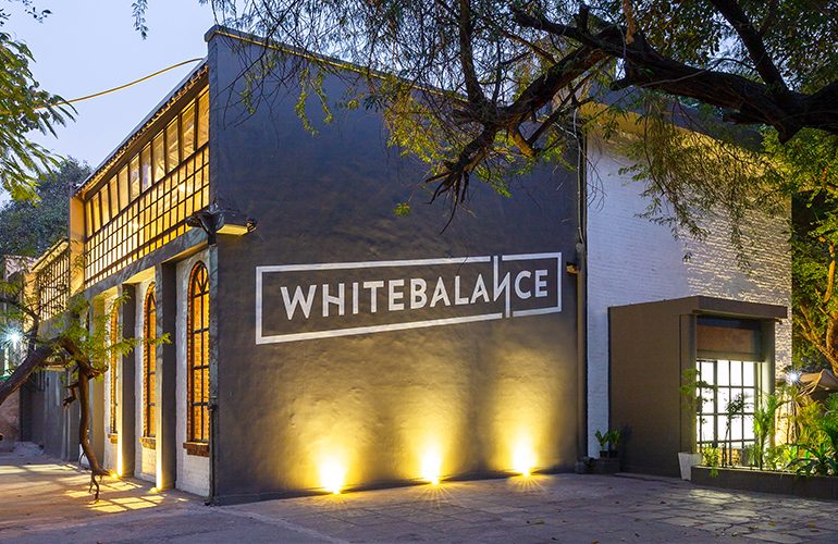 WhiteBalance By Studio Bipolar