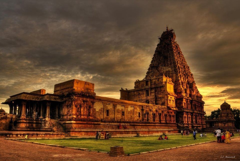 A Marvel of Dravidian Architecture: The Brihadeeswara Temple - RTF
