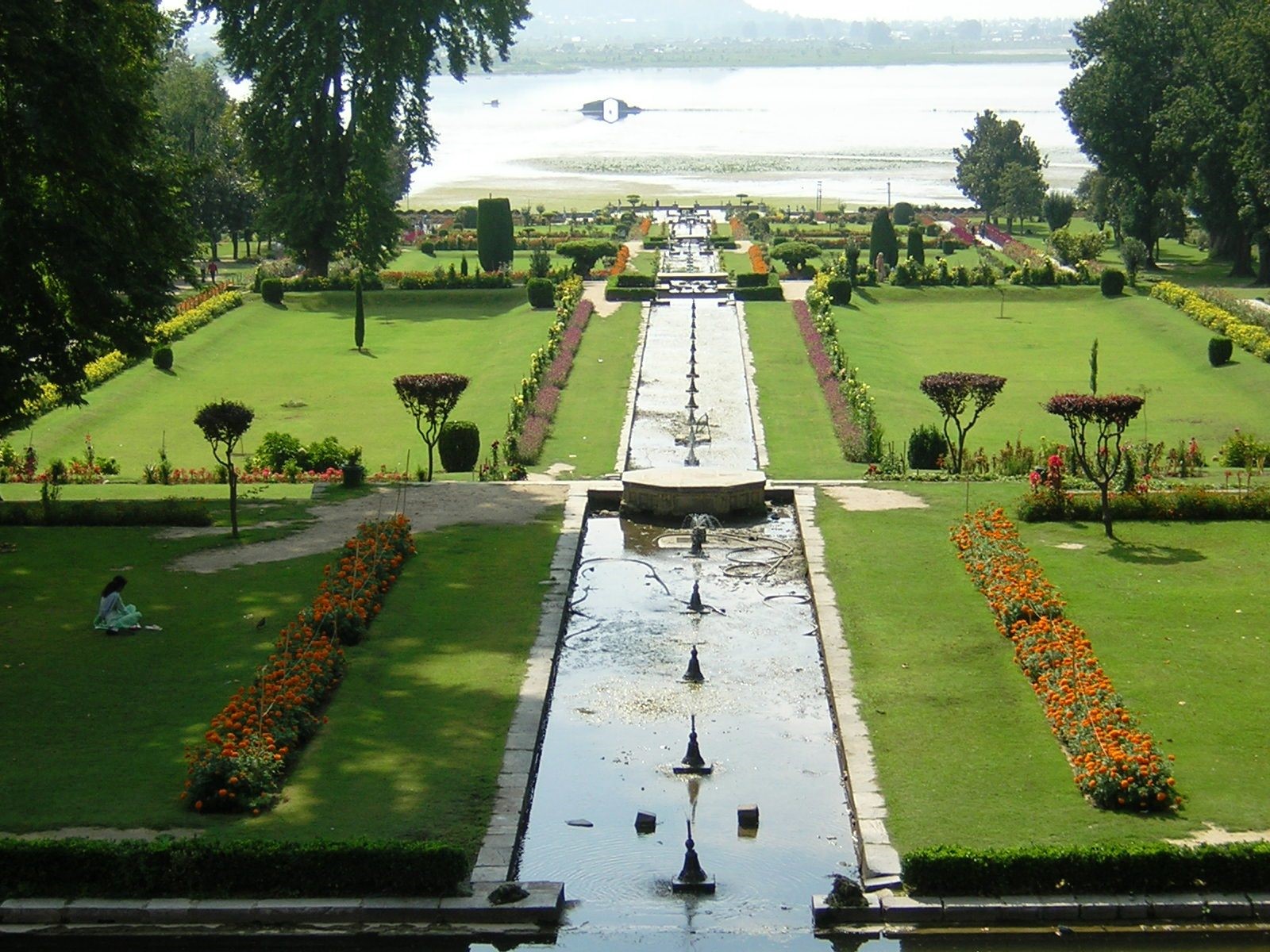 Mughal Gardens - A Brief Introduction [With Examples] - Sheet4