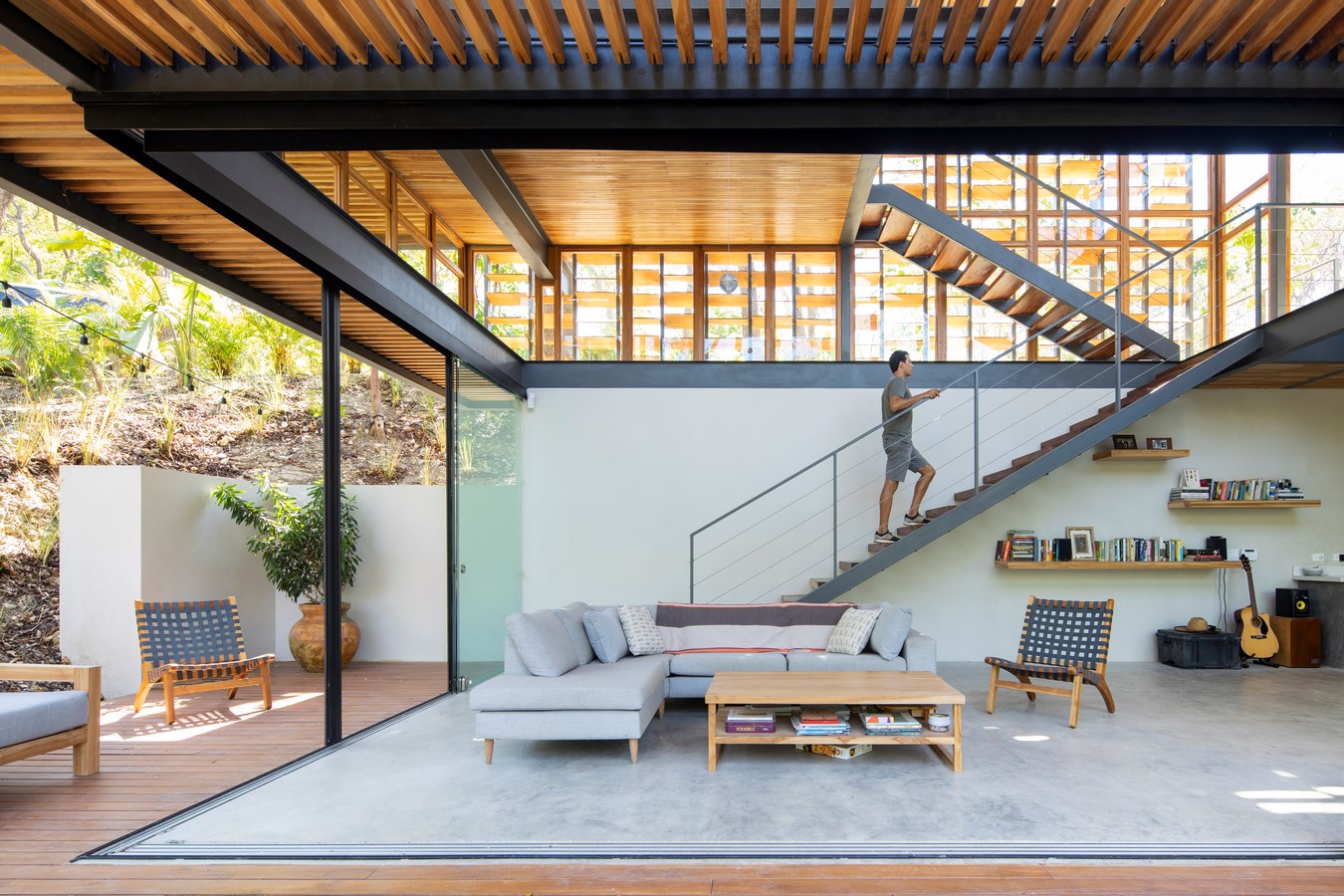 The Jungle Frame House by Studio Saxe - Sheet11