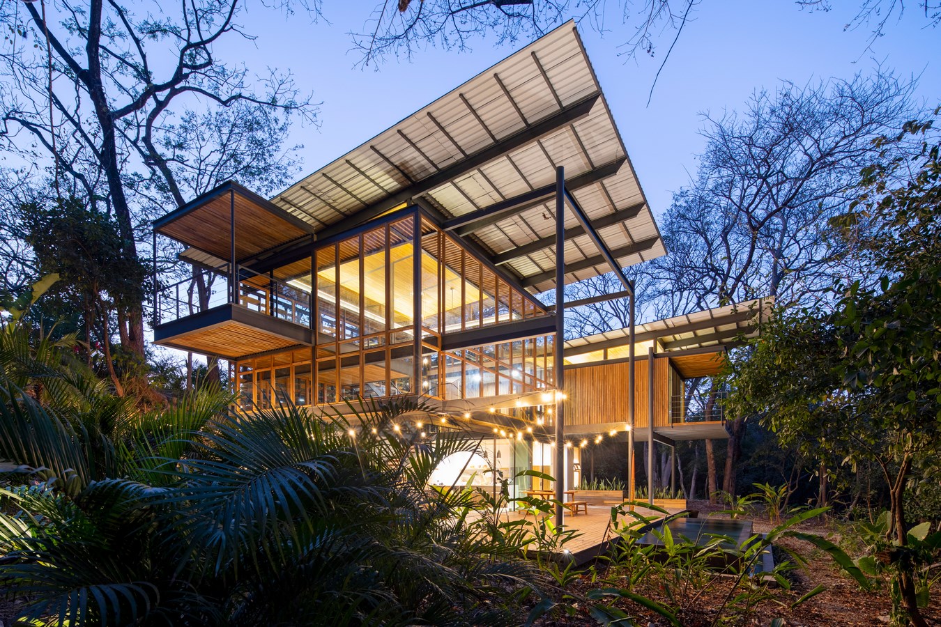 The Jungle Frame House by Studio Saxe - Sheet17