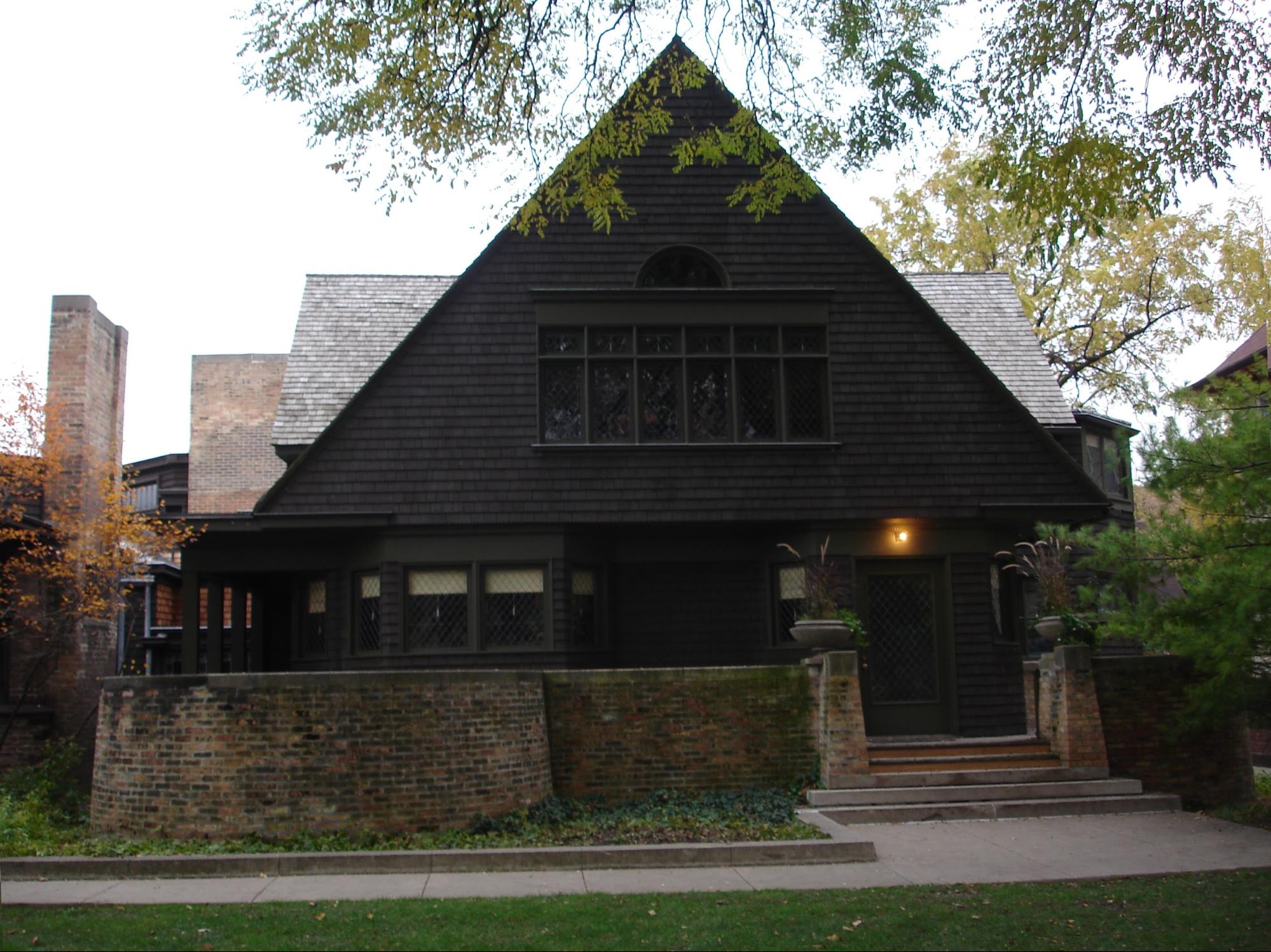 Happy 152nd Birthday Frank! 50 projects by "America’s greatest Architect" (that you can visit) - Frank Lloyd Wright Home (1889)