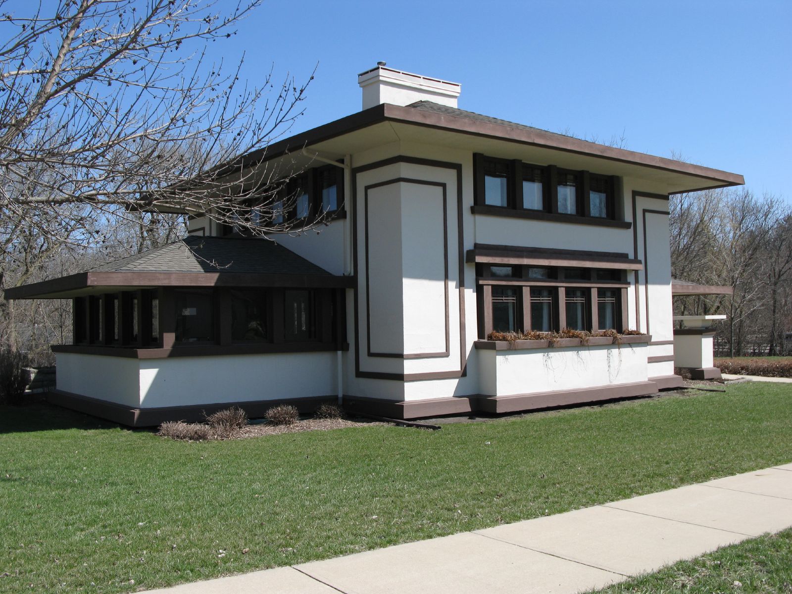 Happy 152nd Birthday Frank! 50 projects by "America’s greatest Architect" (that you can visit) - G. C. Stockman House (1908)