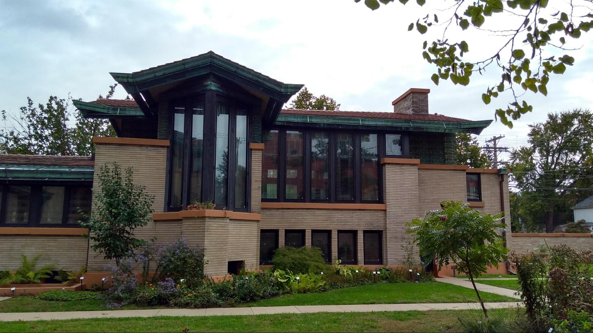 Happy 152nd Birthday Frank! 50 projects by "America’s greatest Architect" (that you can visit) - Dana - Thomas House (1902)
