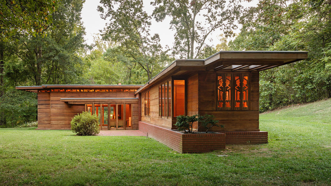 Happy 152nd Birthday Frank! 50 projects by "America’s greatest Architect" (that you can visit) - Loren B. Pope Residence (1939)