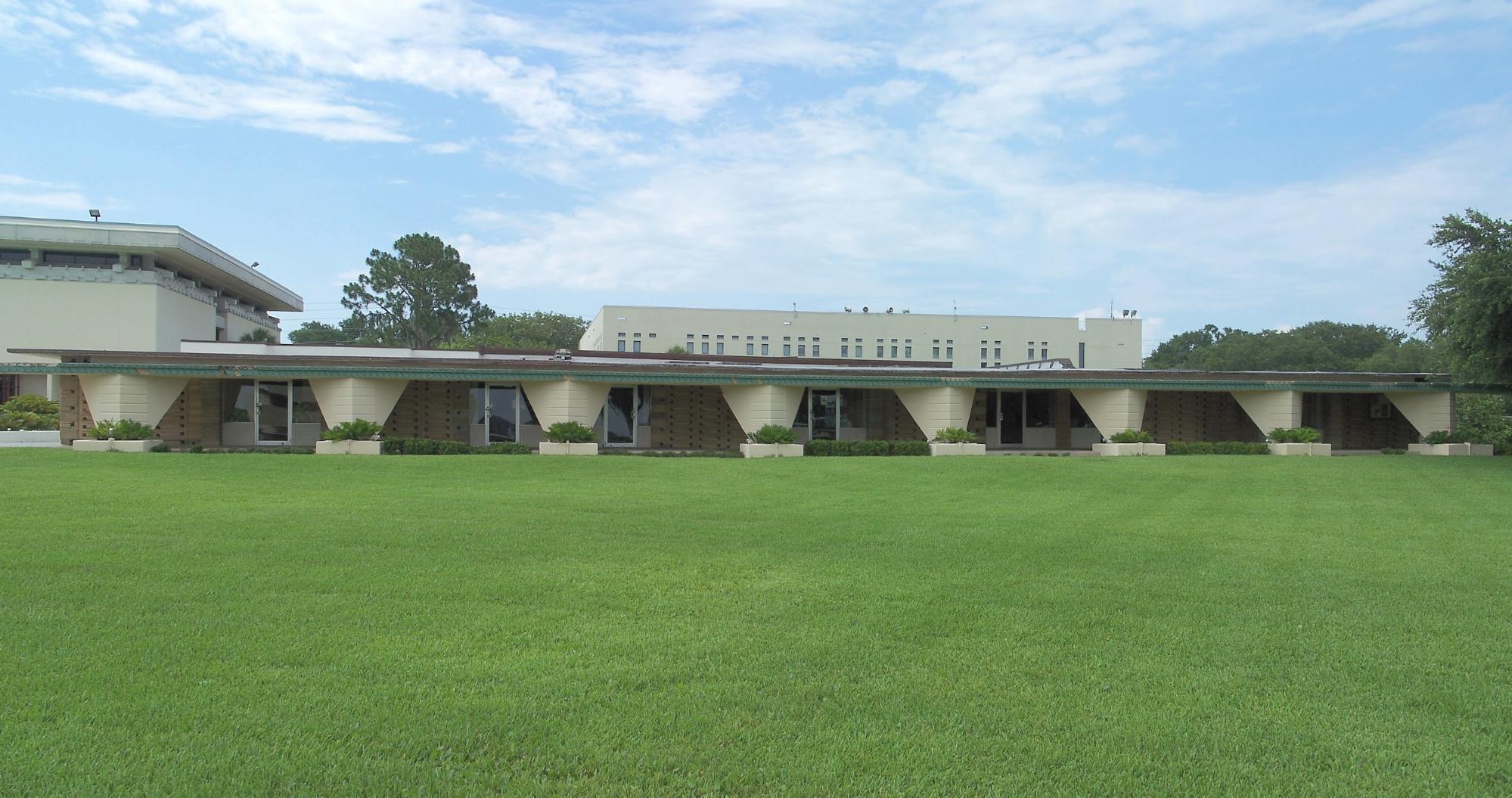 Happy 152nd Birthday Frank! 50 projects by "America’s greatest Architect" (that you can visit) - FSC Seminar Buildings I, II, & III (1940)