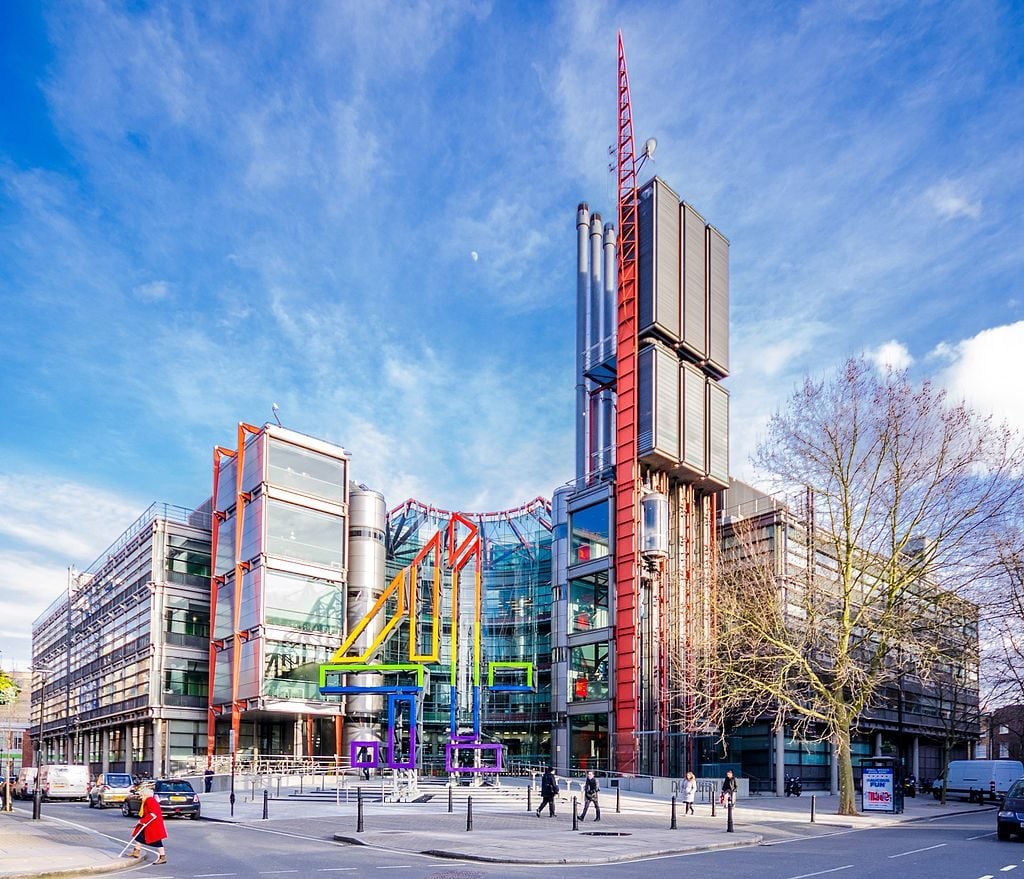 25 Works of Richard Rogers Every Architect should visit - 124 Horseferry Road