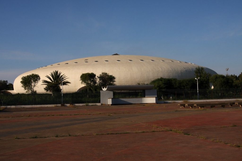 25 Works of Oscar Niemeyer Every Architect should visit - La Coupole d’Alger Arena
