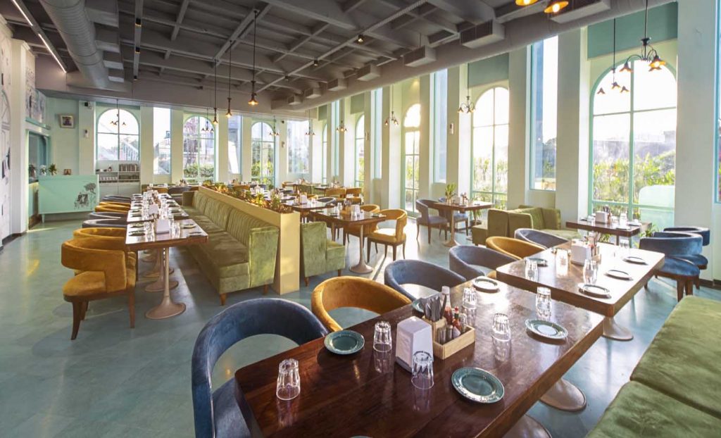 City Heights Bistro by Vipin Bakiwala Design Studio