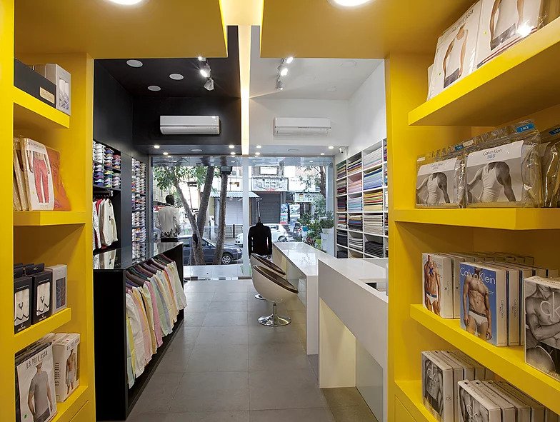 Retail Showroom by Urban Tree