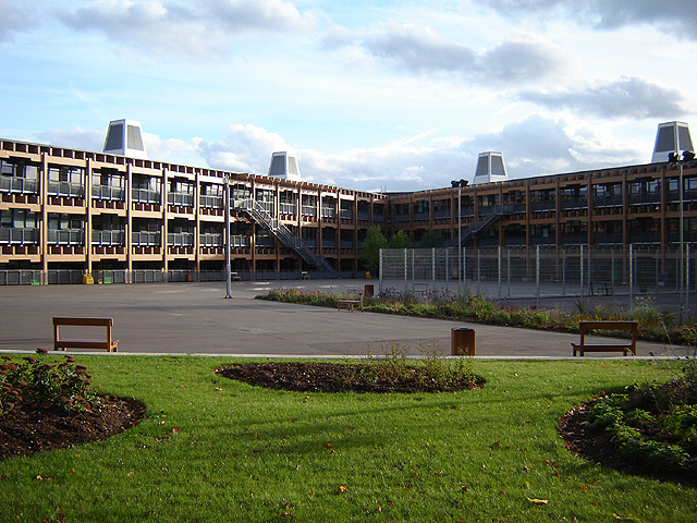 25 Works of Richard Rogers Every Architect should visit - Mossbourne Community Academy, UK