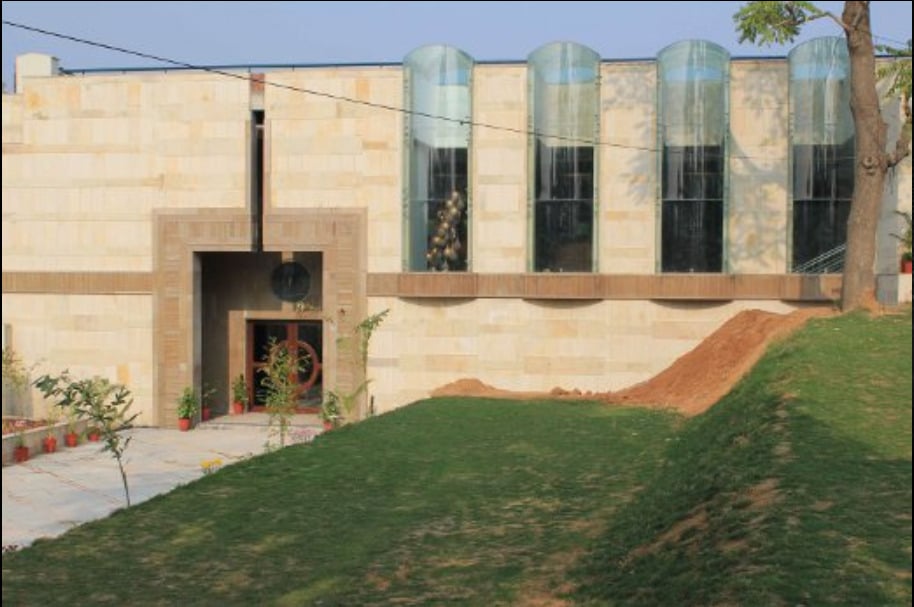 Rambagh Golf Club by SS+PD