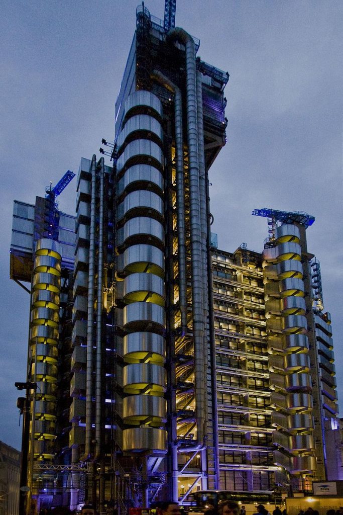 25 Works of Richard Rogers Every Architect should visit - Lloyd's building, UK