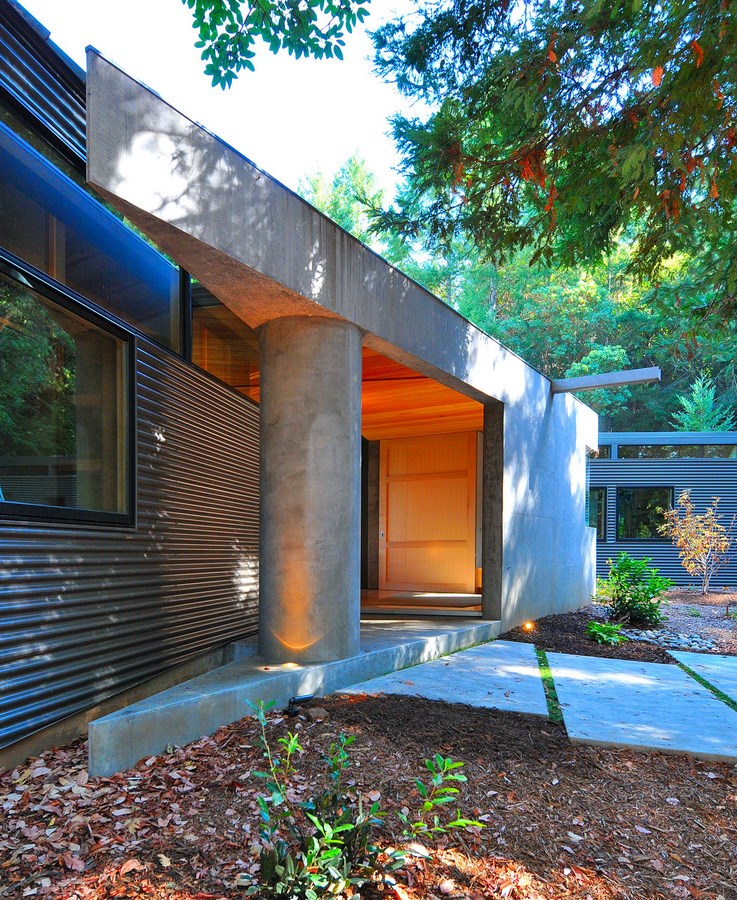 Bay View House by Kelly Johnson, Zak Johnson Architects
