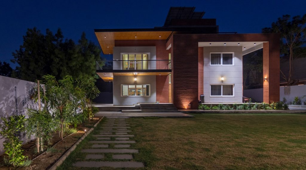 PRATHAM SQUARE BY AVASITI ARCHITECTS