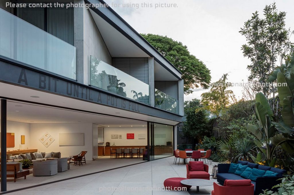 PM House By Bernardes Arquitetura