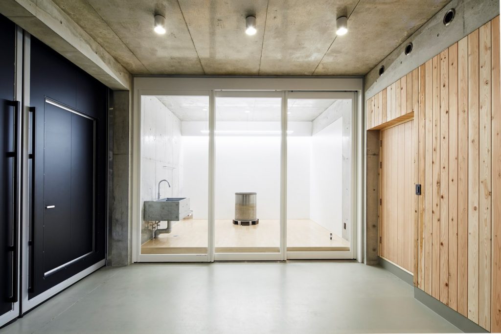 A Sake Brewery By a-um