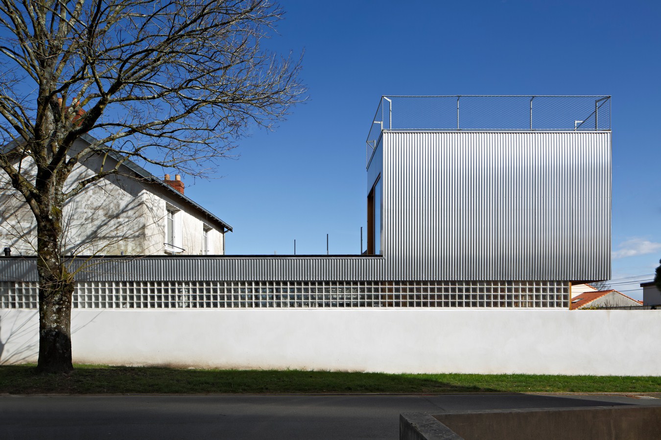 The Landscape House By Mabire Reich Architects