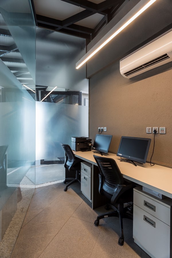 Skewboid By Studio Ardete