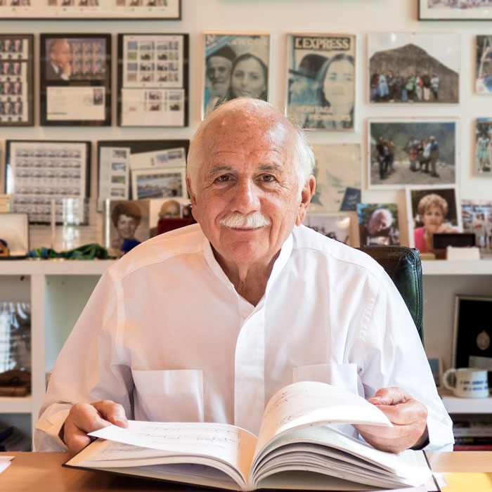 50 Famous Architects in the World of all Time - Moshe Safdie