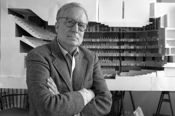 50 Famous Architects in the World of all Time - Robert Venturi
