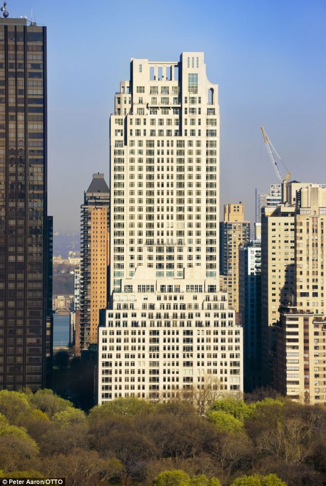 50 Famous Architects in the World of all Time - Robert Stern_15 Central Park West, New York