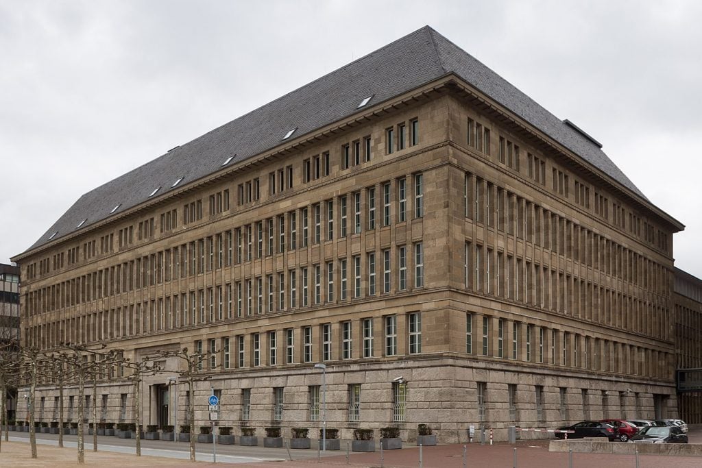 50 Famous Architects in the World of all Time - Peter Beherns_Mannesmann-Werke, district of carlsadt